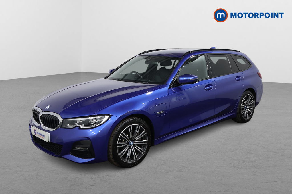 BMW 3 Series M Sport Automatic Petrol Plug-In Hybrid Estate - Stock Number (1543771) - Passenger side front corner