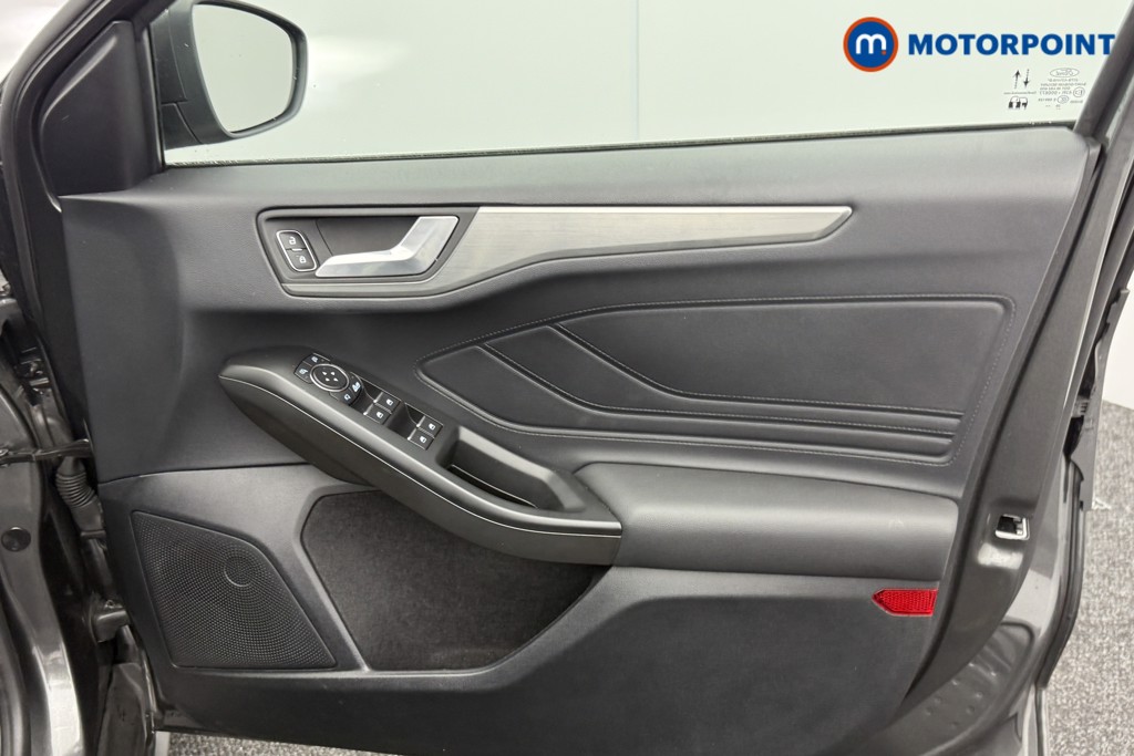 Ford Focus Titanium X Automatic Petrol Hatchback - Stock Number (1543954) - 18th supplementary image