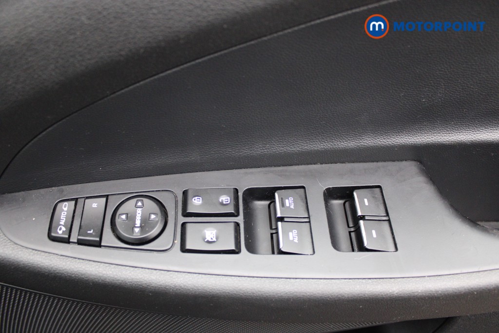 Hyundai Tucson Se Nav Manual Petrol SUV - Stock Number (1544558) - 15th supplementary image