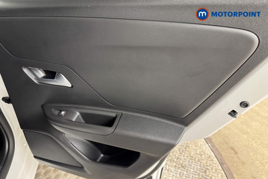 Vauxhall Mokka Griffin Manual Petrol SUV - Stock Number (1544843) - 16th supplementary image