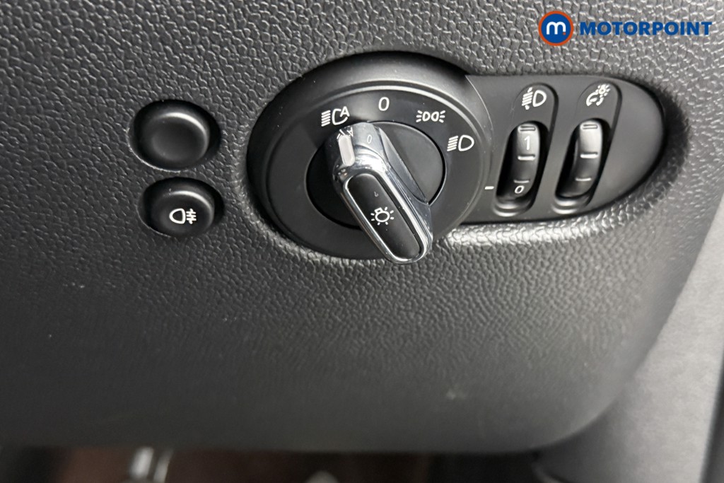 Mini Hatchback Cooper Classic Manual Petrol Hatchback - Stock Number (1544879) - 14th supplementary image