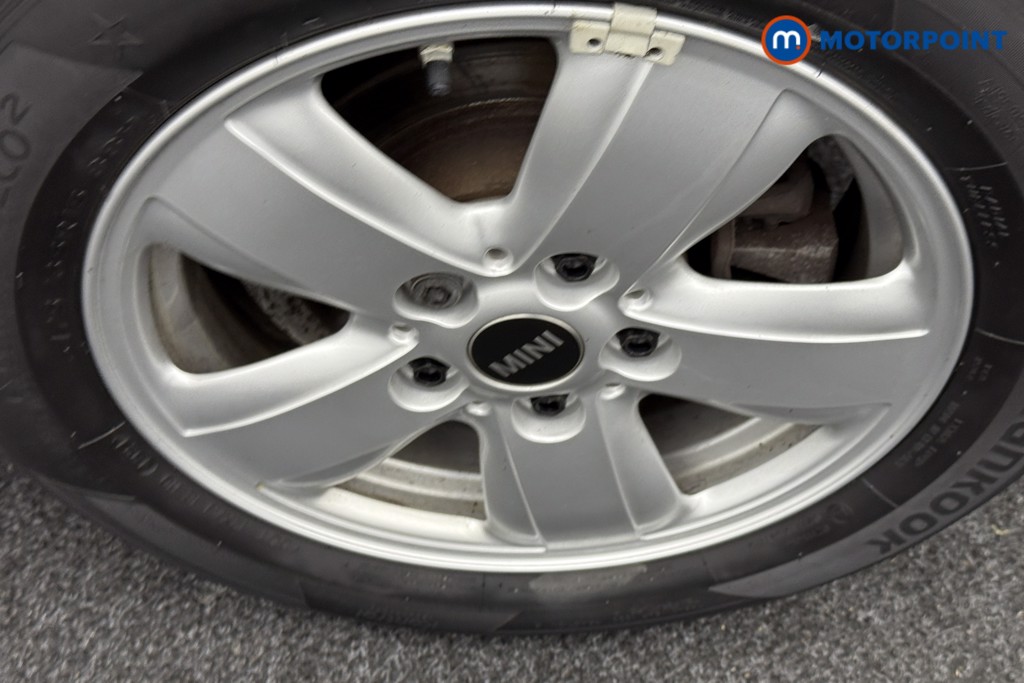 Mini Hatchback Cooper Classic Manual Petrol Hatchback - Stock Number (1544879) - 27th supplementary image
