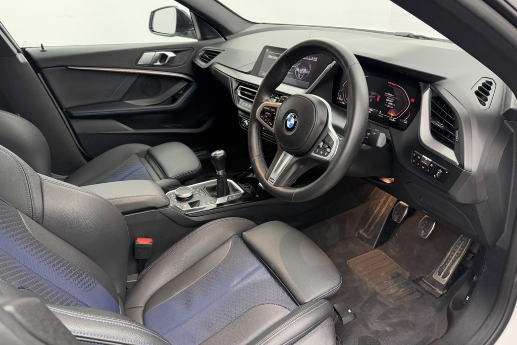 BMW 2 Series M Sport Manual Petrol Saloon - Stock Number (1545001) - 1st supplementary image