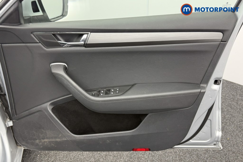 Skoda Superb Se L Manual Diesel Estate - Stock Number (1545365) - 19th supplementary image