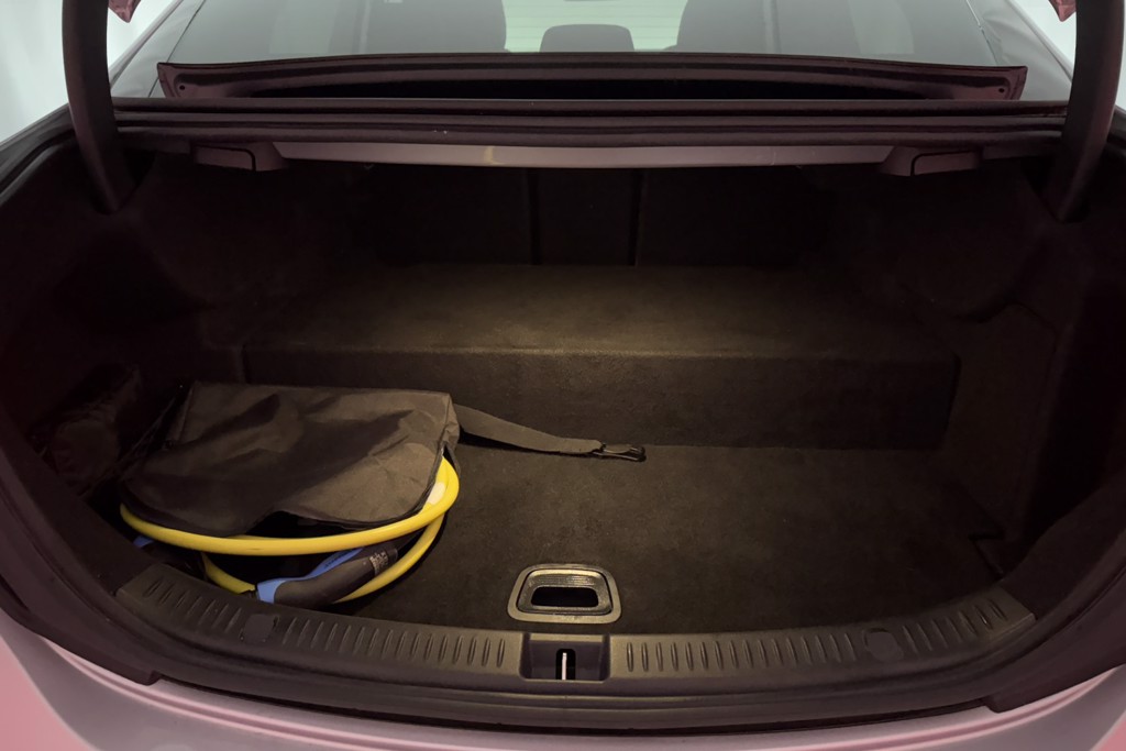 Mercedes-Benz E Class Amg Line Edition Automatic Diesel Plug-In Hybrid Saloon - Stock Number (1545785) - 33rd supplementary image