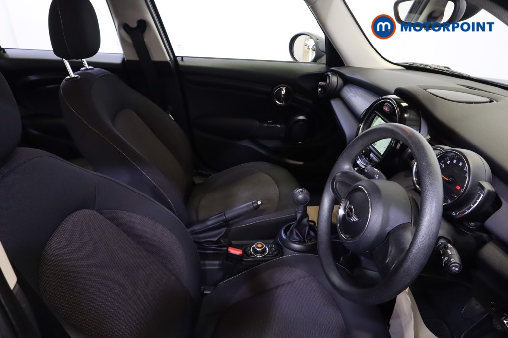 Mini Hatchback Cooper Manual Petrol Hatchback - Stock Number (1545943) - 8th supplementary image