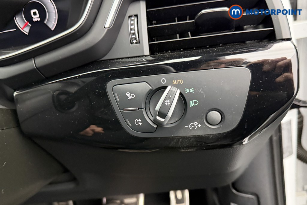 Audi A4 Black Edition Automatic Diesel Estate - Stock Number (1546174) - 15th supplementary image
