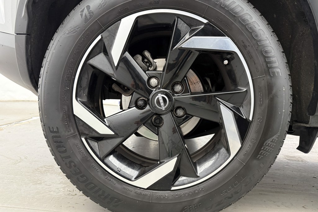 Nissan Juke N-Connecta Automatic Petrol SUV - Stock Number (1546227) - 26th supplementary image