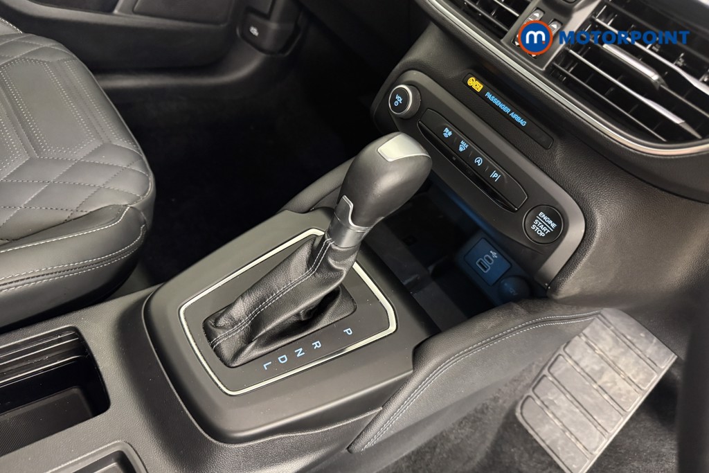 Ford Focus Active X Automatic Petrol-Electric Hybrid Hatchback - Stock Number (1546491) - 11th supplementary image