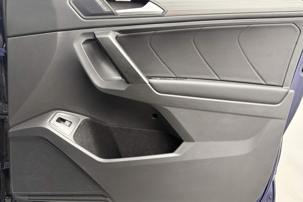 Volkswagen Tiguan Allspace Elegance Automatic Diesel SUV - Stock Number (1546652) - 15th supplementary image