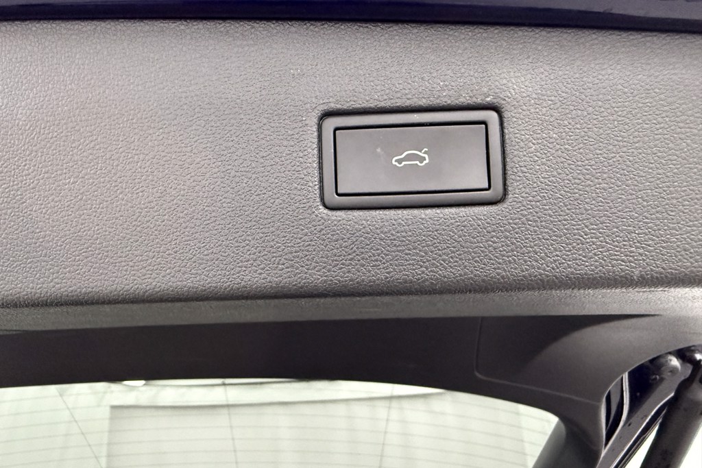 Volkswagen Tiguan Allspace Elegance Automatic Diesel SUV - Stock Number (1546652) - 23rd supplementary image