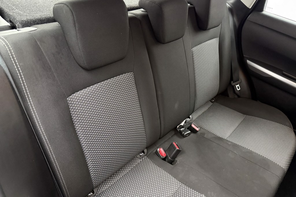 Suzuki Vitara SZ4 Manual Petrol SUV - Stock Number (1546703) - 15th supplementary image