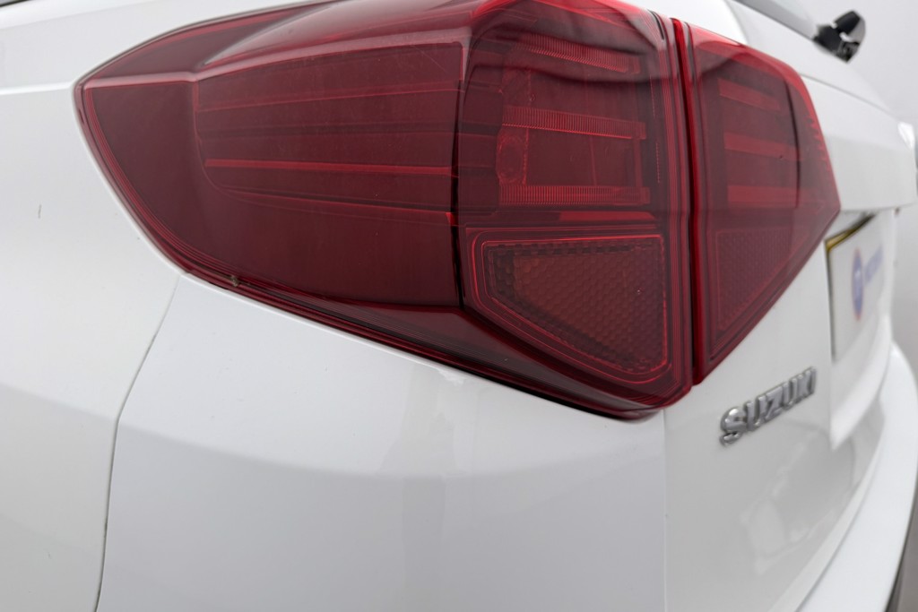 Suzuki Vitara SZ4 Manual Petrol SUV - Stock Number (1546703) - 18th supplementary image