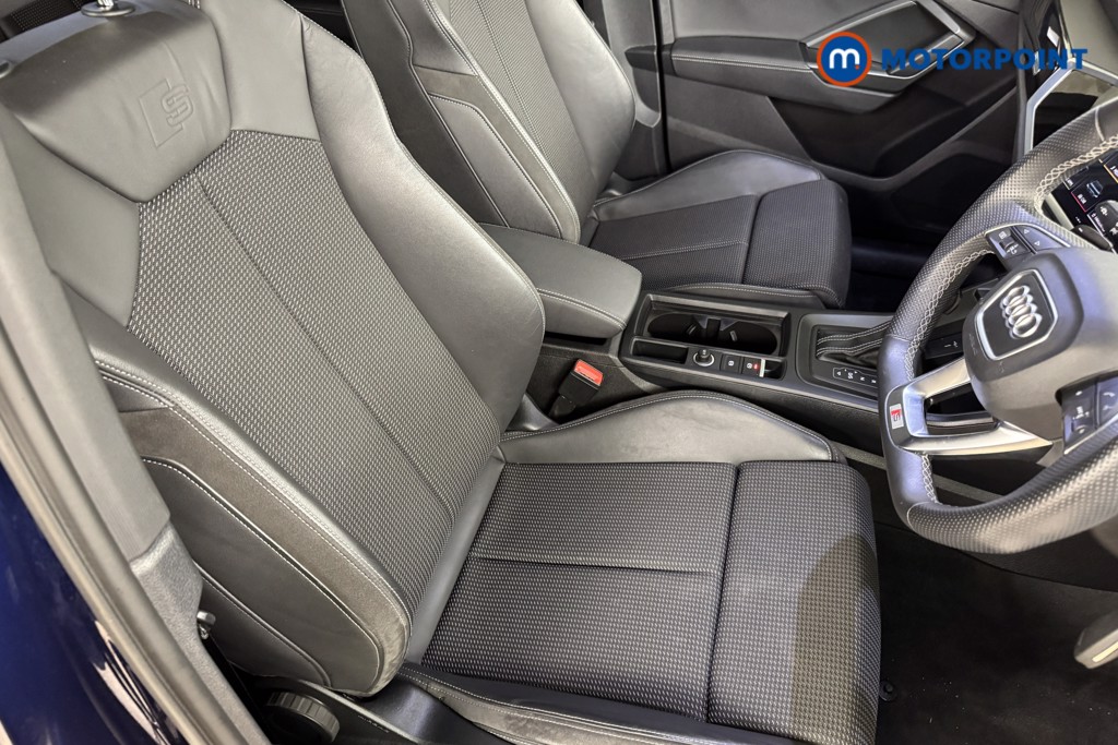 Audi Q3 Black Edition Automatic Petrol SUV - Stock Number (1546807) - 5th supplementary image