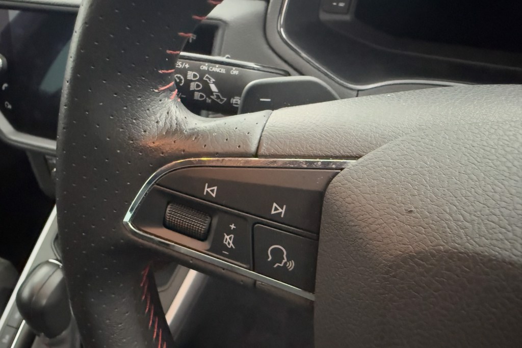 Seat Arona Fr Sport Automatic Petrol SUV - Stock Number (1546960) - 3rd supplementary image