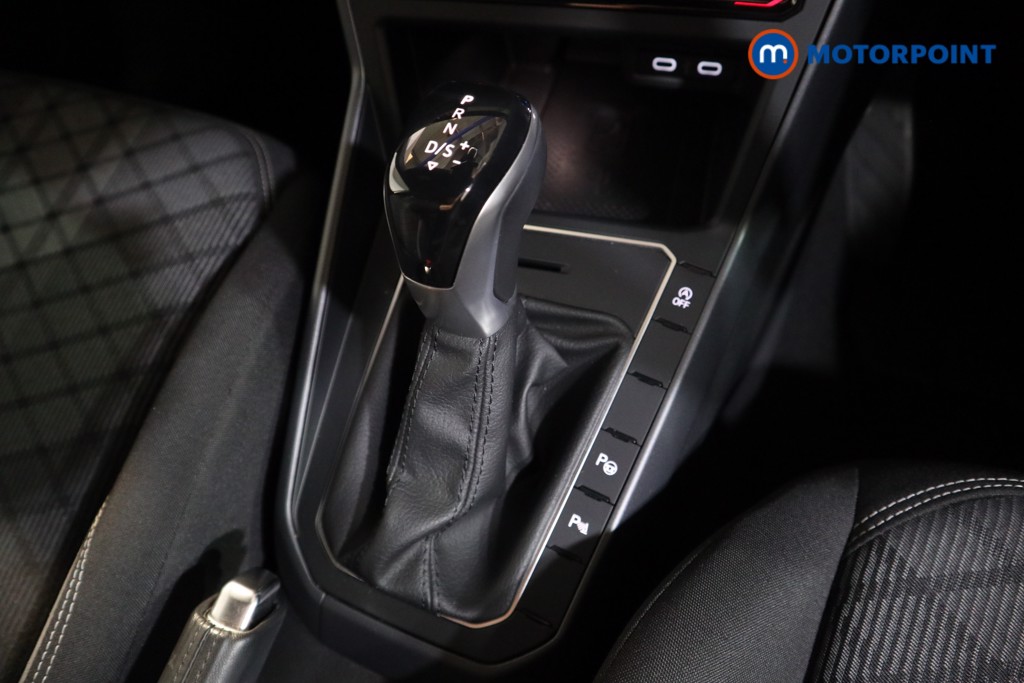 Volkswagen Polo R-Line Automatic Petrol Hatchback - Stock Number (1546993) - 8th supplementary image