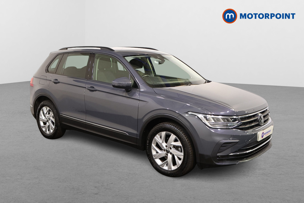 Volkswagen Tiguan Life Automatic Petrol SUV - Stock Number (1547074) - Drivers side front corner