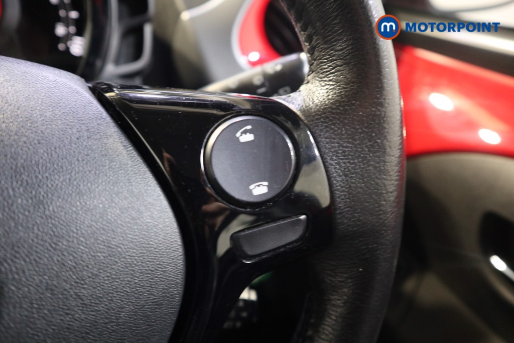 Toyota Aygo X-Play Manual Petrol Hatchback - Stock Number (1547181) - 4th supplementary image