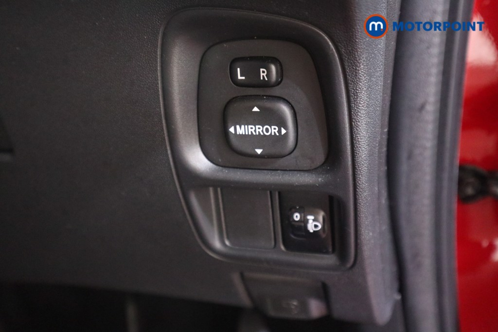 Toyota Aygo X-Play Manual Petrol Hatchback - Stock Number (1547181) - 9th supplementary image