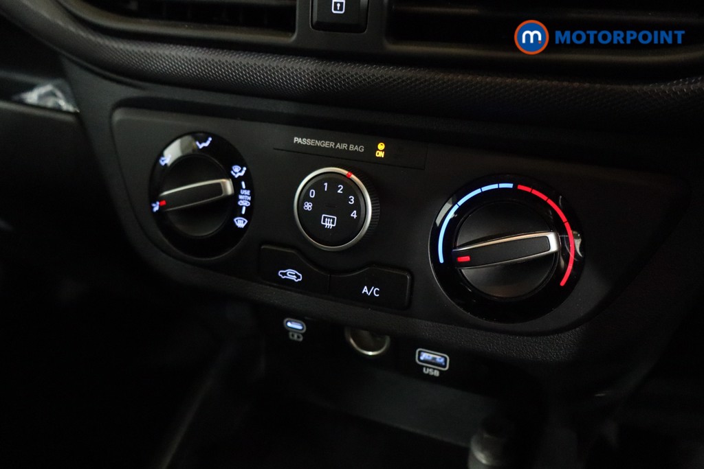 Hyundai I10 Advance Automatic Petrol Hatchback - Stock Number (1547268) - 9th supplementary image