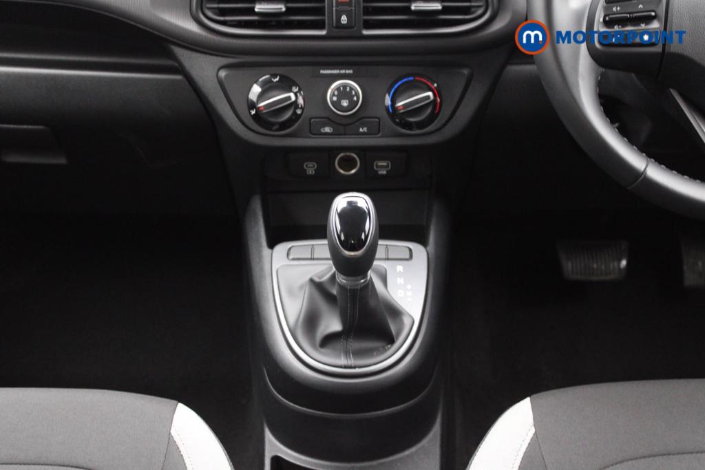 Hyundai I10 Advance Automatic Petrol Hatchback - Stock Number (1547291) - 5th supplementary image