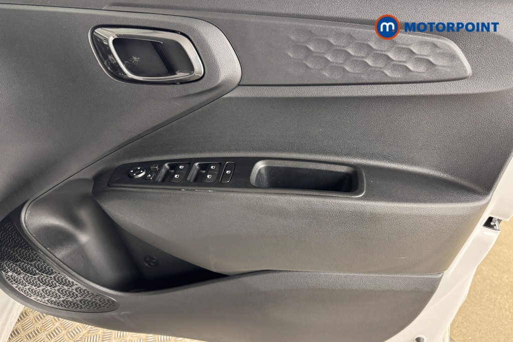 Hyundai I10 Premium Automatic Petrol Hatchback - Stock Number (1547304) - 15th supplementary image