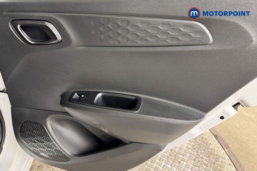 Hyundai I10 Premium Automatic Petrol Hatchback - Stock Number (1547304) - 16th supplementary image