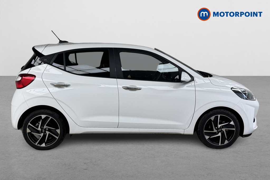 Hyundai I10 Premium Automatic Petrol Hatchback - Stock Number (1547304) - Drivers side