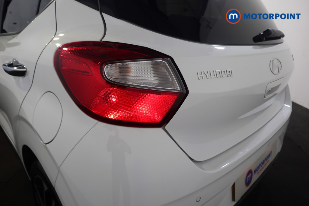 Hyundai I10 Premium Automatic Petrol Hatchback - Stock Number (1547322) - 19th supplementary image