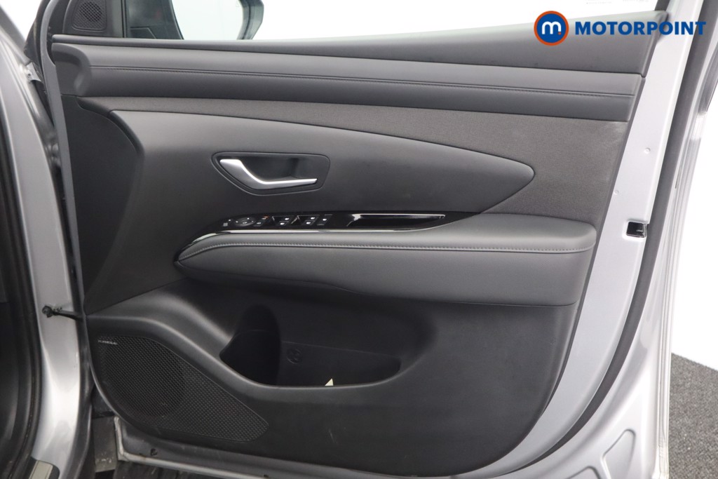 Hyundai Tucson Premium Manual Petrol SUV - Stock Number (1547467) - 14th supplementary image