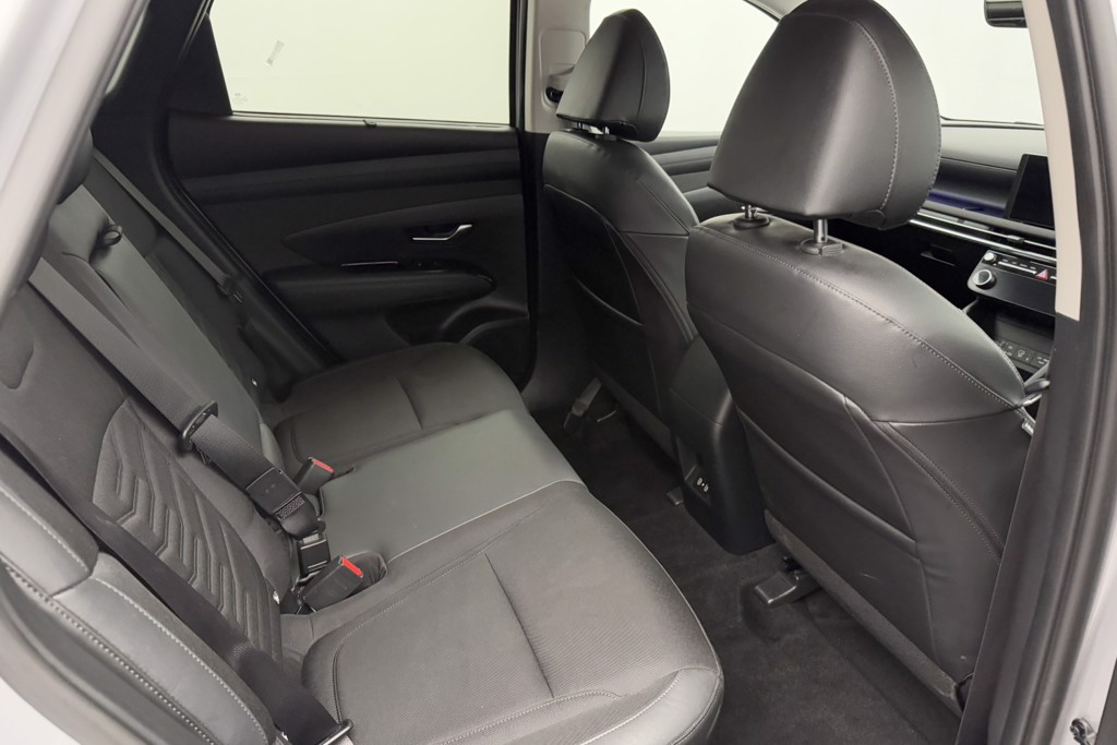 Hyundai Tucson Premium Manual Petrol SUV - Stock Number (1547469) - 23rd supplementary image