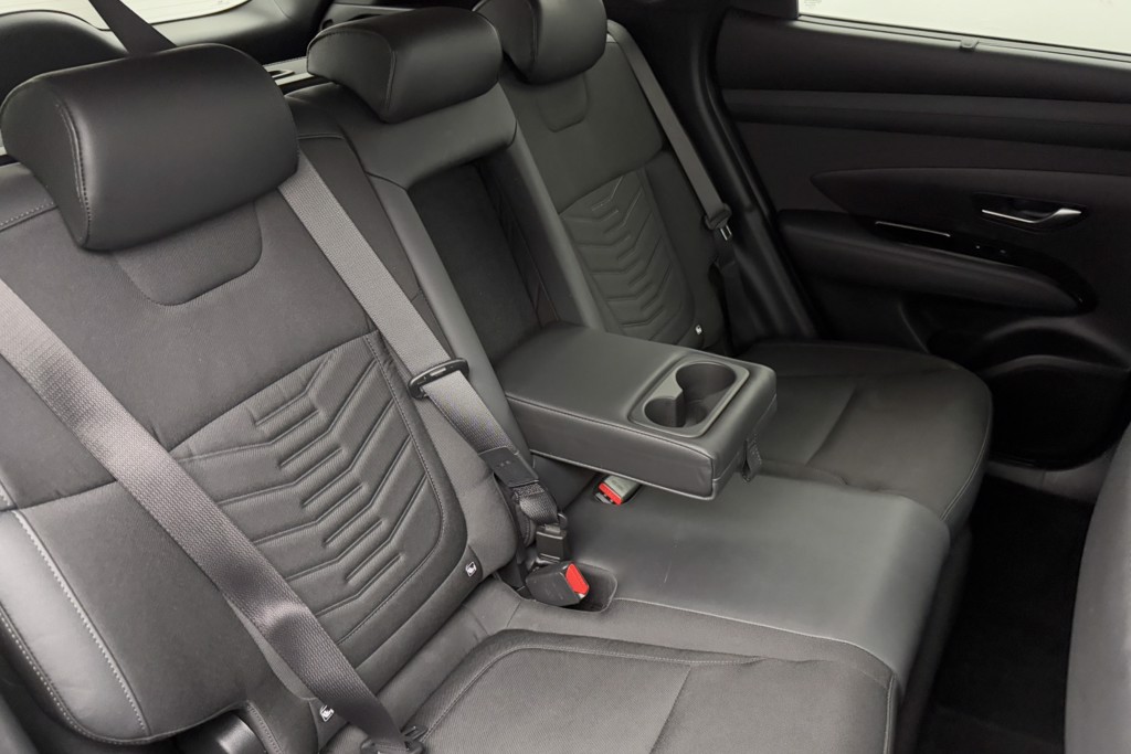 Hyundai Tucson Premium Manual Petrol SUV - Stock Number (1547469) - 26th supplementary image