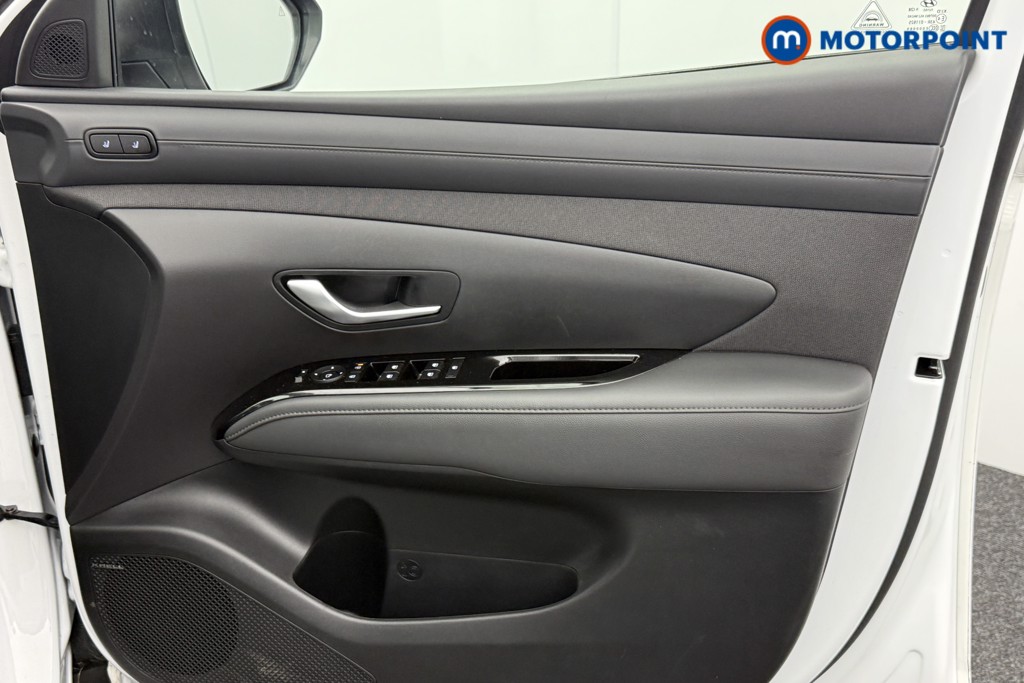 Hyundai Tucson Ultimate Automatic Petrol-Electric Hybrid SUV - Stock Number (1547471) - 17th supplementary image