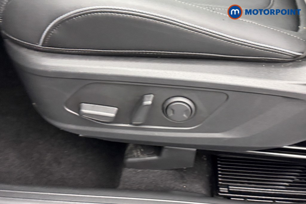 Hyundai Tucson Ultimate Automatic Petrol-Electric Hybrid SUV - Stock Number (1547471) - 26th supplementary image