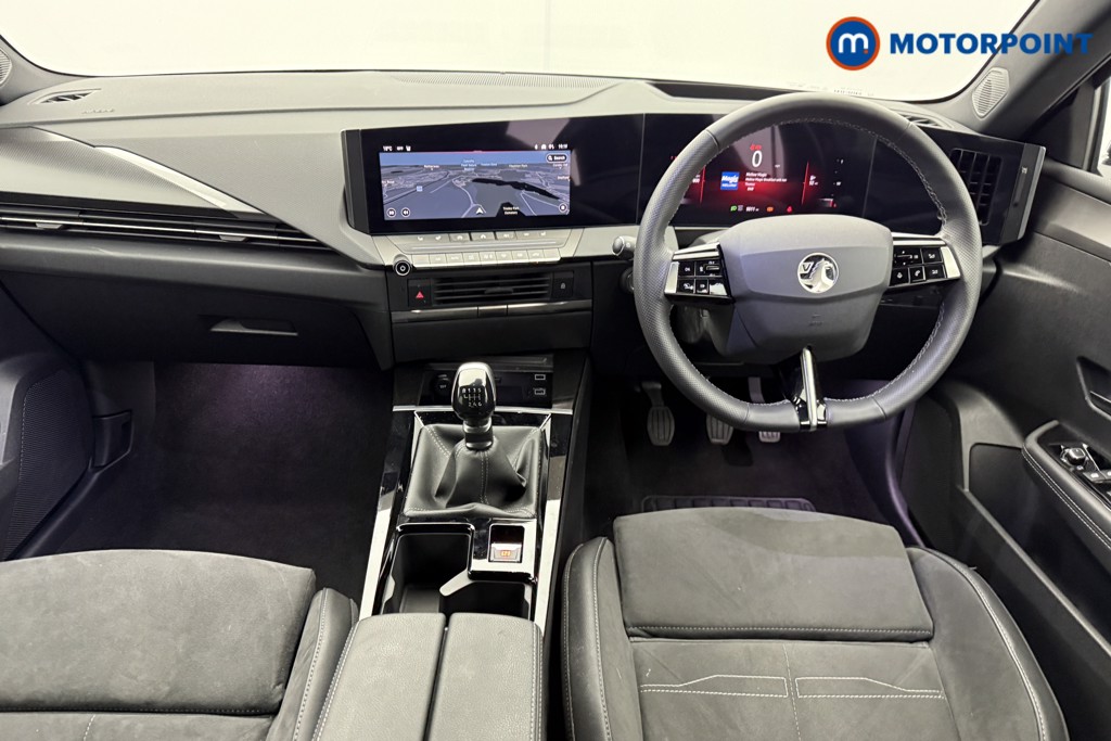Vauxhall Astra Ultimate Manual Petrol Hatchback - Stock Number (1547774) - 1st supplementary image