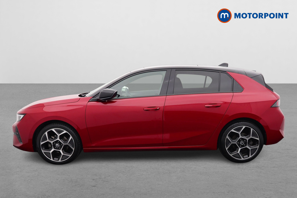 Vauxhall Astra Ultimate Manual Petrol Hatchback - Stock Number (1547774) - Passenger side