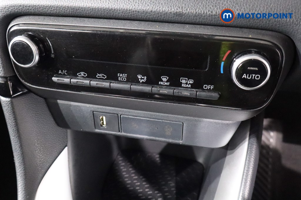 Toyota Yaris Icon Automatic Petrol-Electric Hybrid Hatchback - Stock Number (1547784) - 18th supplementary image