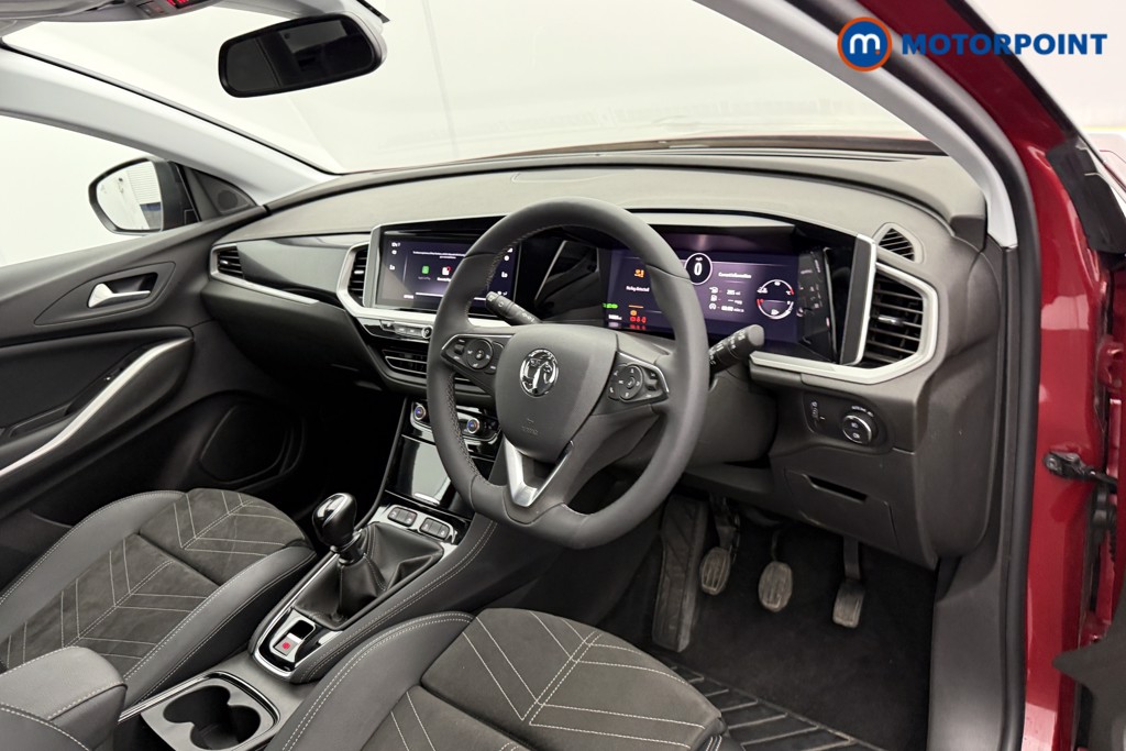 Vauxhall Grandland Ultimate Manual Petrol SUV - Stock Number (1547887) - 4th supplementary image