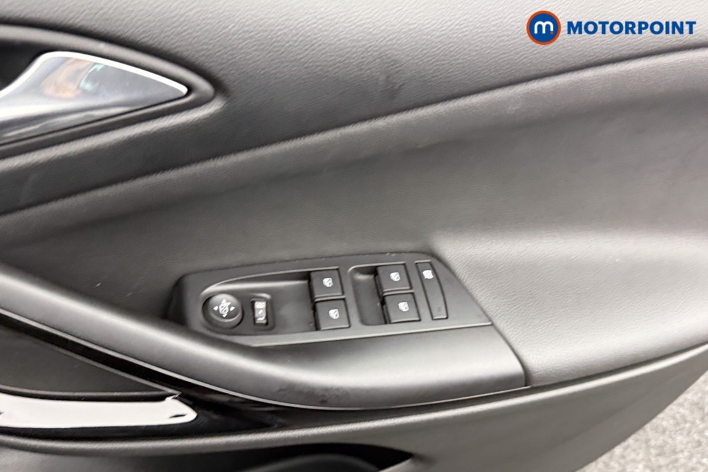 Vauxhall Astra Griffin Edition Manual Petrol Hatchback - Stock Number (1547950) - 15th supplementary image
