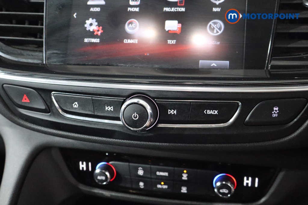Vauxhall Insignia Tech Line Nav Manual Petrol Hatchback - Stock Number (1548140) - 14th supplementary image