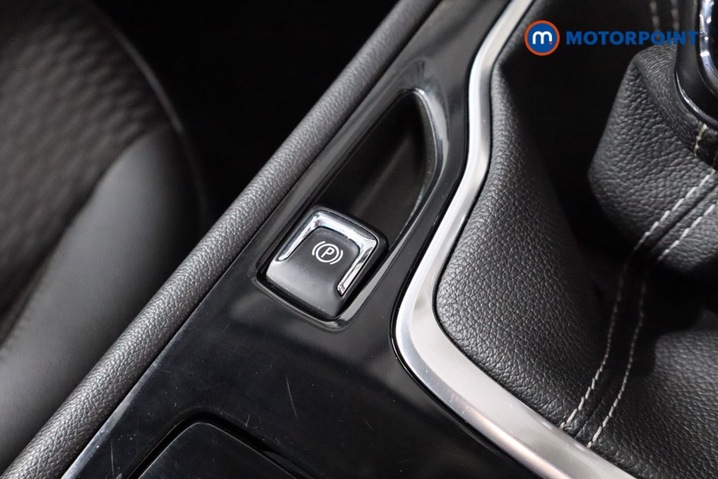 Vauxhall Insignia Tech Line Nav Manual Petrol Hatchback - Stock Number (1548140) - 18th supplementary image