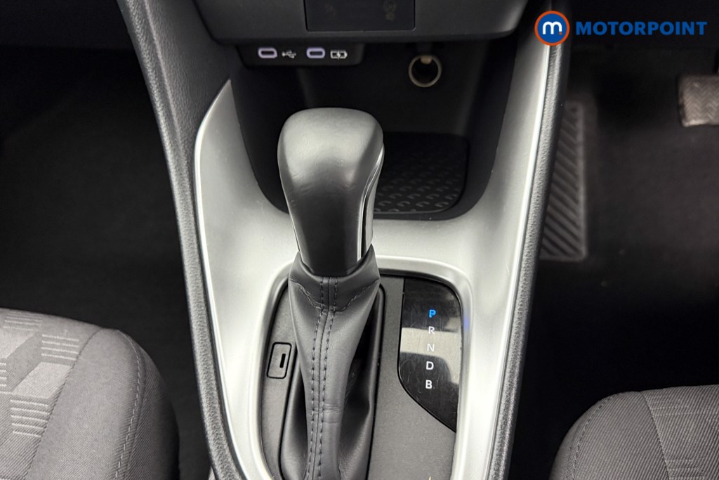 Toyota Yaris Icon Automatic Petrol-Electric Hybrid Hatchback - Stock Number (1548494) - 9th supplementary image