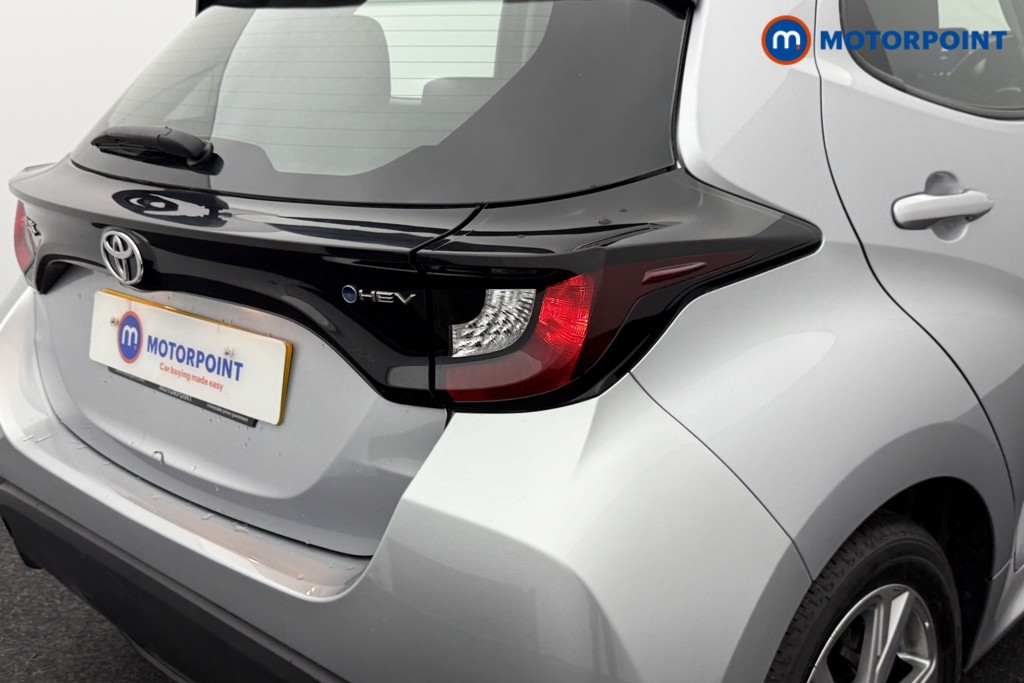 Toyota Yaris Icon Automatic Petrol-Electric Hybrid Hatchback - Stock Number (1548494) - 23rd supplementary image