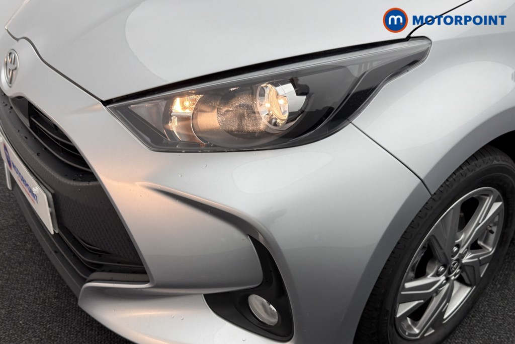 Toyota Yaris Icon Automatic Petrol-Electric Hybrid Hatchback - Stock Number (1548494) - 25th supplementary image
