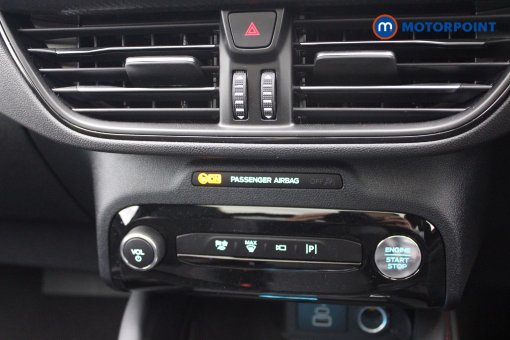 Ford Kuga St-Line X Automatic Petrol Plug-In Hybrid SUV - Stock Number (1548555) - 9th supplementary image