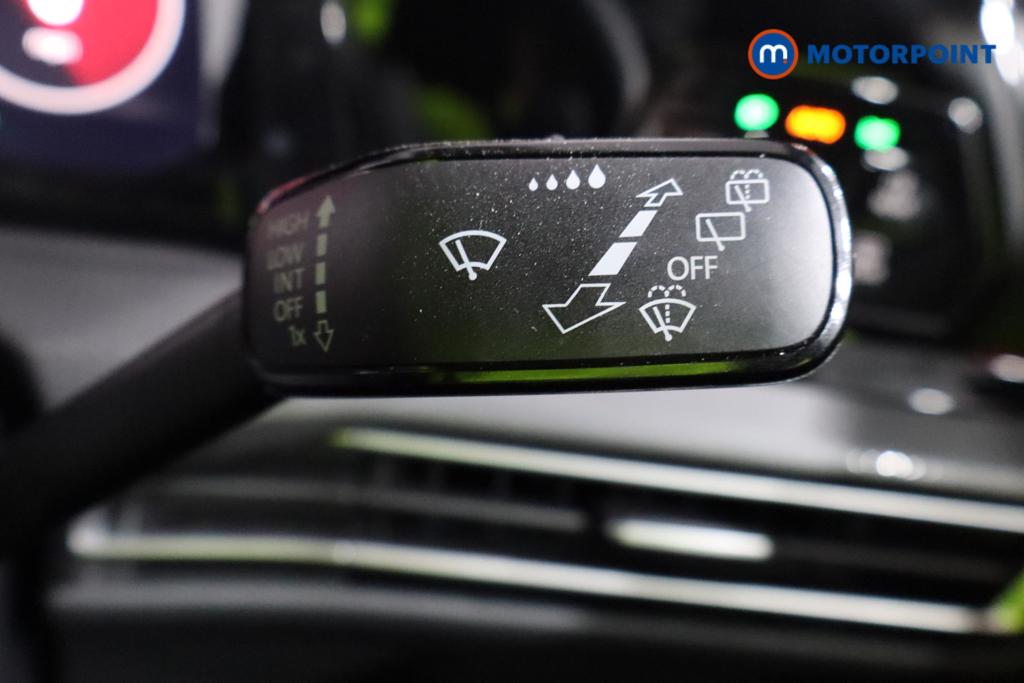 Volkswagen Golf GTE Automatic Petrol Plug-In Hybrid Hatchback - Stock Number (1548778) - 11th supplementary image