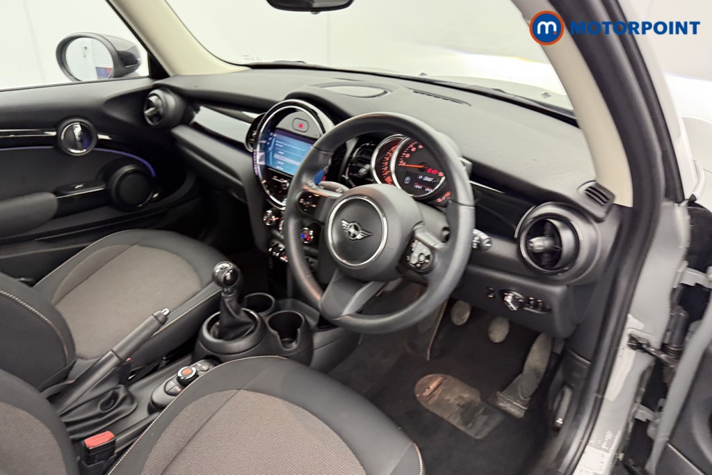 Mini Hatchback Cooper Classic Manual Petrol Hatchback - Stock Number (1548814) - 2nd supplementary image