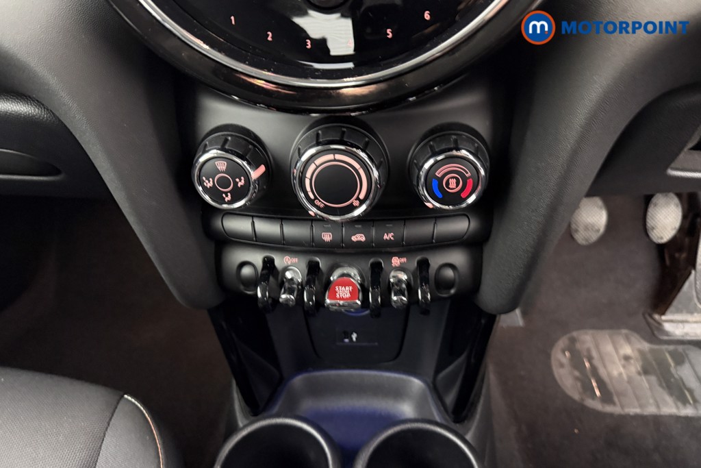 Mini Hatchback Cooper Classic Manual Petrol Hatchback - Stock Number (1548814) - 7th supplementary image