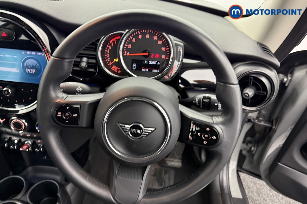 Mini Hatchback Cooper Classic Manual Petrol Hatchback - Stock Number (1548814) - 1st supplementary image