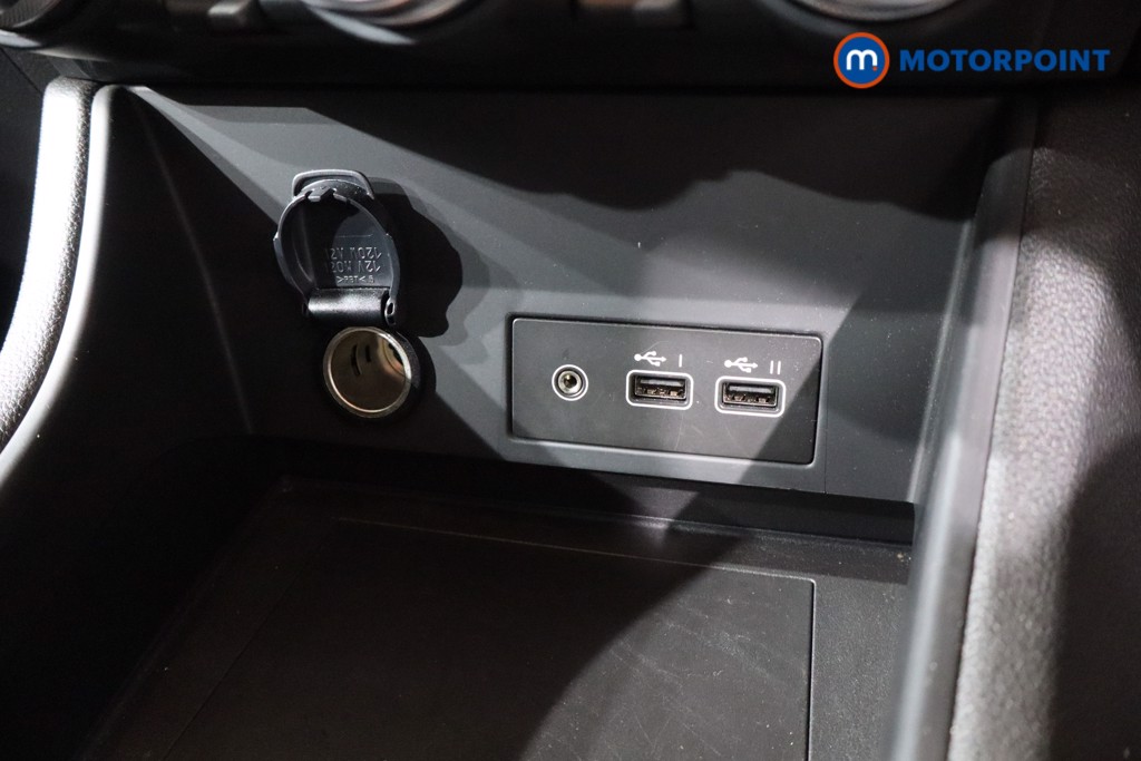 Renault Captur Evolution Manual Petrol SUV - Stock Number (1549131) - 16th supplementary image
